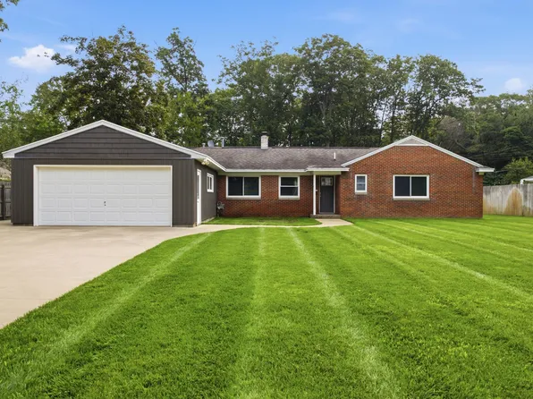 3988 Stryker Dr, Muskegon, MI 49441