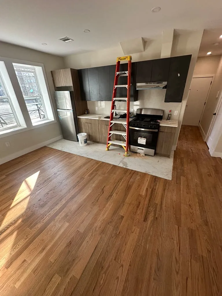 2 bed, $2,200 — Photo 1