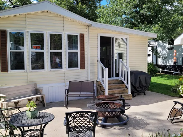 9325 S Lazy Ln #33, Baldwin, MI 49304