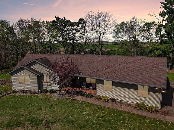 2nd image of 402 Derby Row