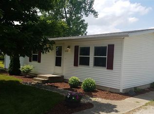 21315 Burnwood Ct, Woodburn, IN 46797