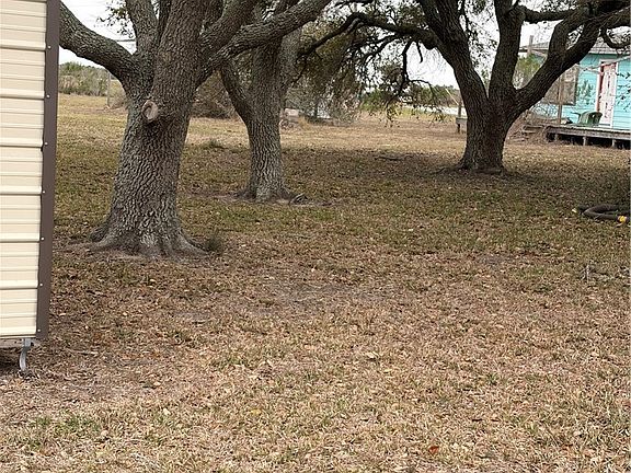 3rd image of 14 Pelican Point