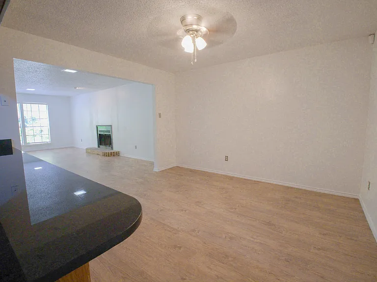 3634 Dexter Ave — Photo 11