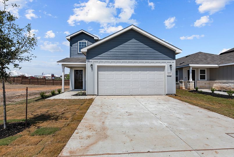 Fentress - Exterior HC102