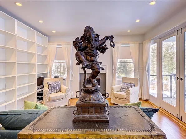 12 Summit Ln, Carmel, NY 10512