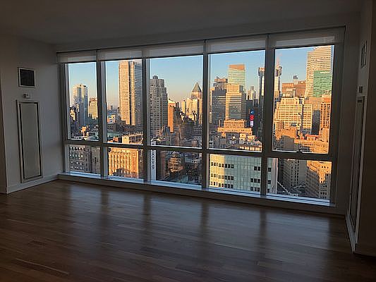 1st image of 885 6th Ave APT 46D