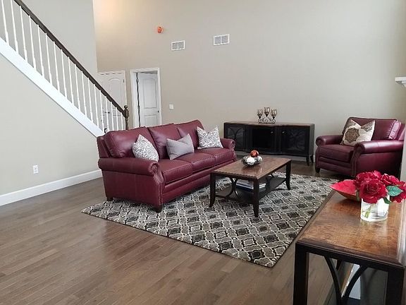 4th image of 1139 N Shore Park