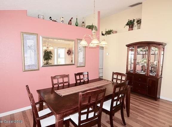 5th image of 1011 Indian Oaks Dr