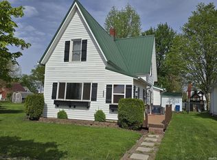 112 N Madison St, Converse, IN 46919
