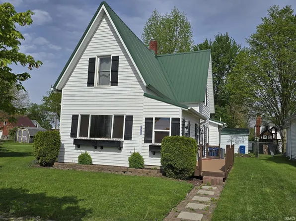 112 N Madison St, Converse, IN 46919
