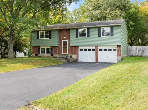2 Pebble Dr, Dryden, NY 13053