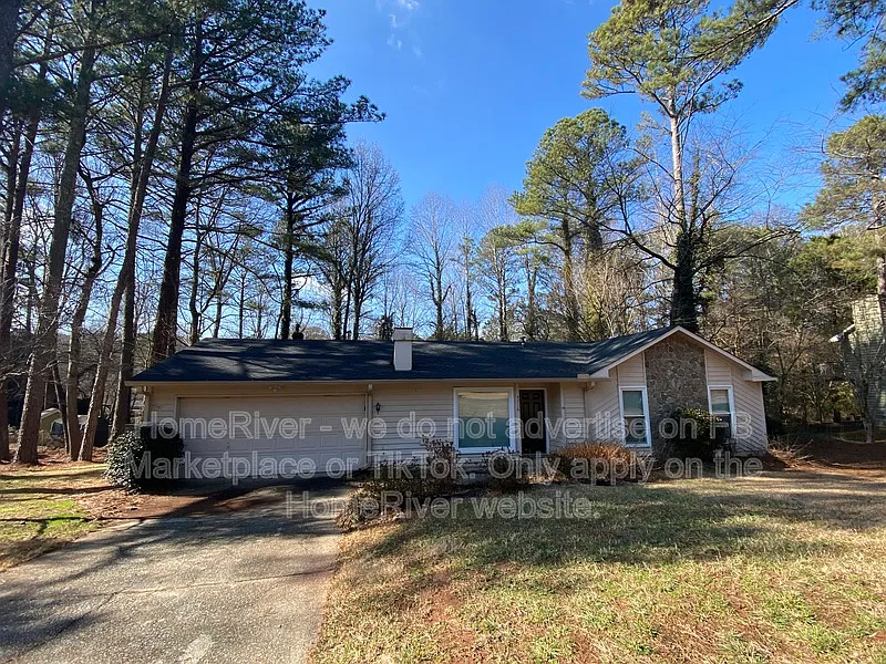 3 bed, 2.0 bath, 1452 sqft, $2,145 — Photo 2