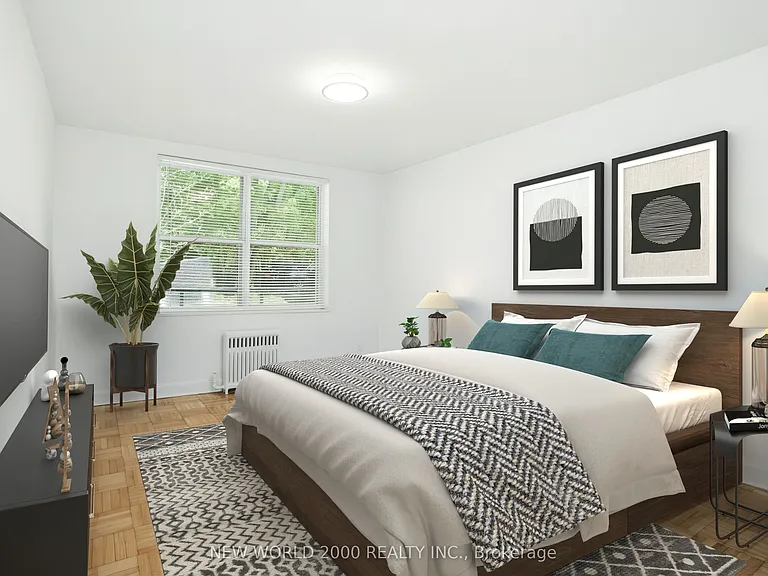 49 Glen Elm Ave #102 — Photo 6