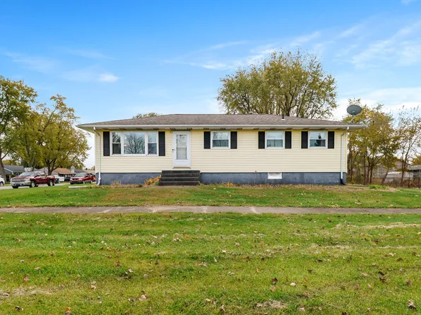 390 N Wabash St, Hobart, IN 46342