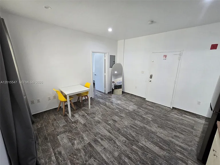 1345 Pennsylvania Ave #5B — Photo 6