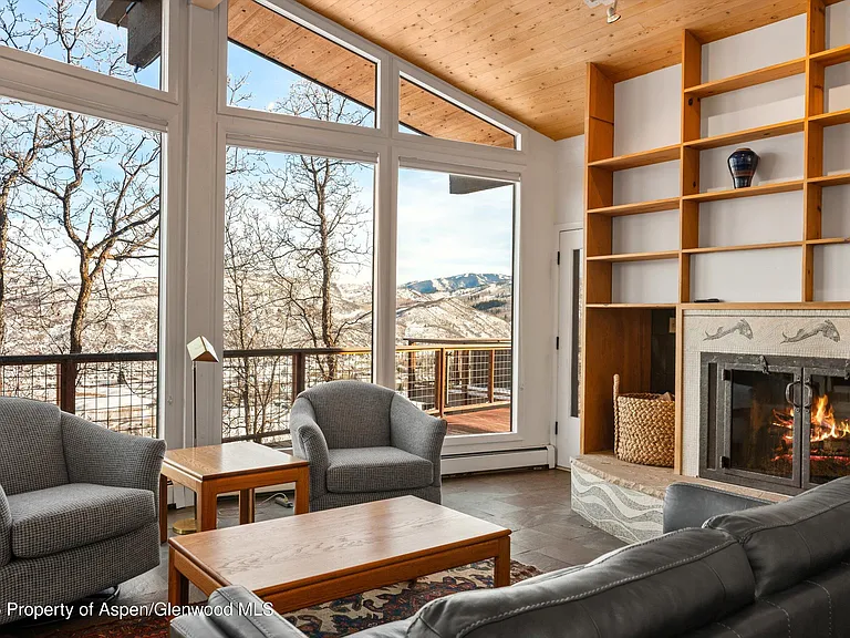 328 Oak Ridge Rd — Photo 11