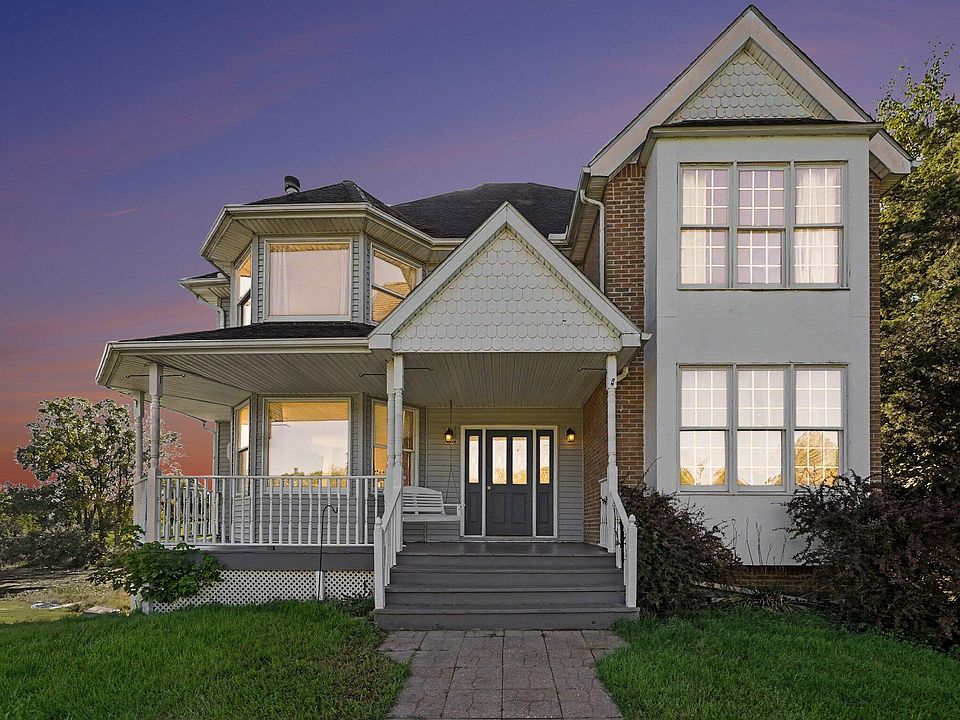 1st image of 10149 Emerald Dr