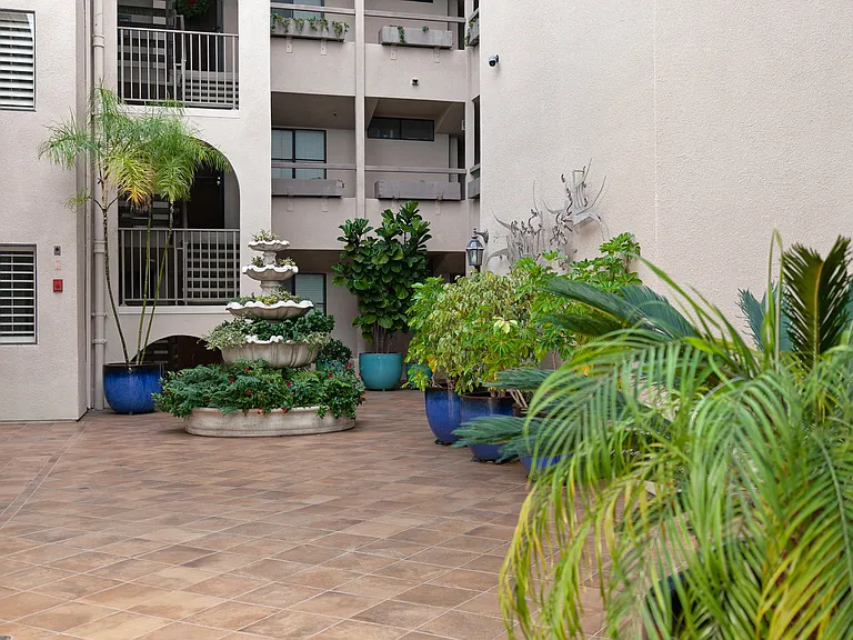 1225 Pacific Beach Dr — Photo 30