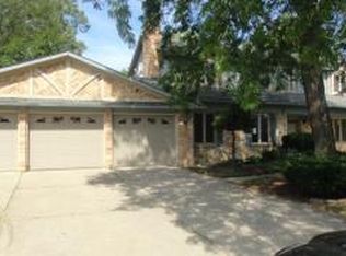 1565 Kings Bridge Rd, Grand Blanc, MI 48439