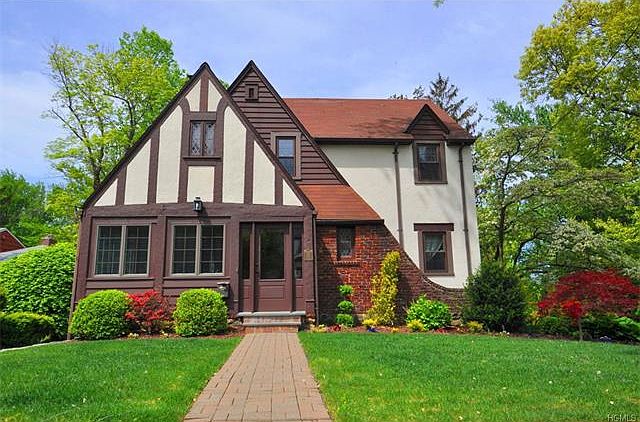 1st image of 12 Moore St