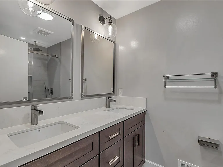 821 Figwood Ct — Photo 31