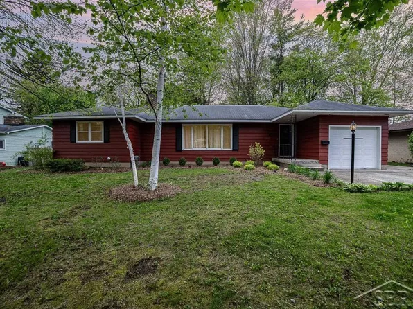 4215 Washington St, Midland, MI 48642
