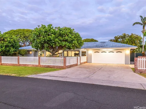 155 Kuuhale St, Kailua, HI 96734