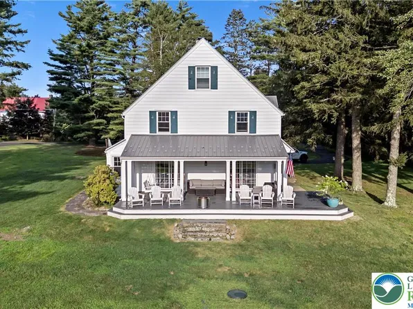 109 Fairway Ln, Canadensis, PA 18325