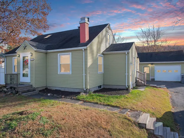 114 White Oak Avenue, Plainville, CT 06062