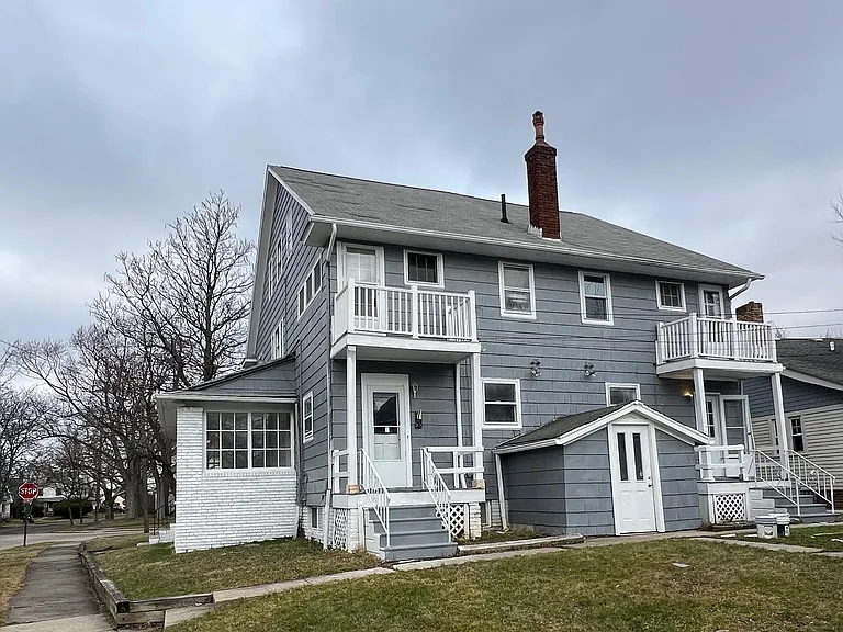 2215 Goodnor Rd — Photo 1