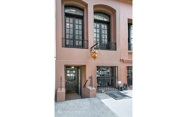 Rented by Douglas Elliman | media 5