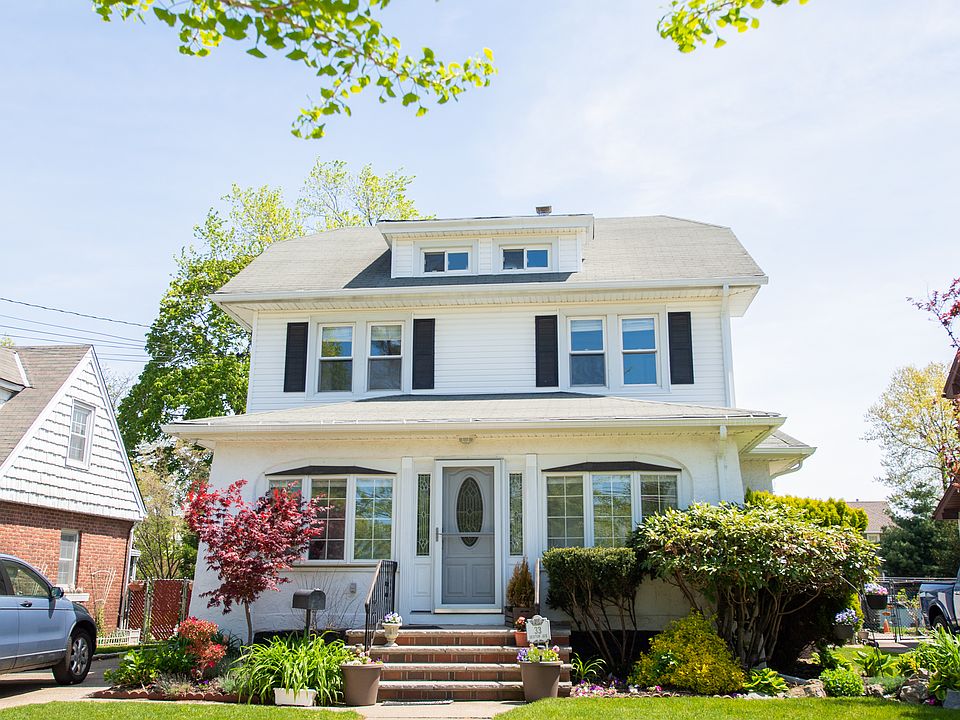 1st image of 33 Denton Ave