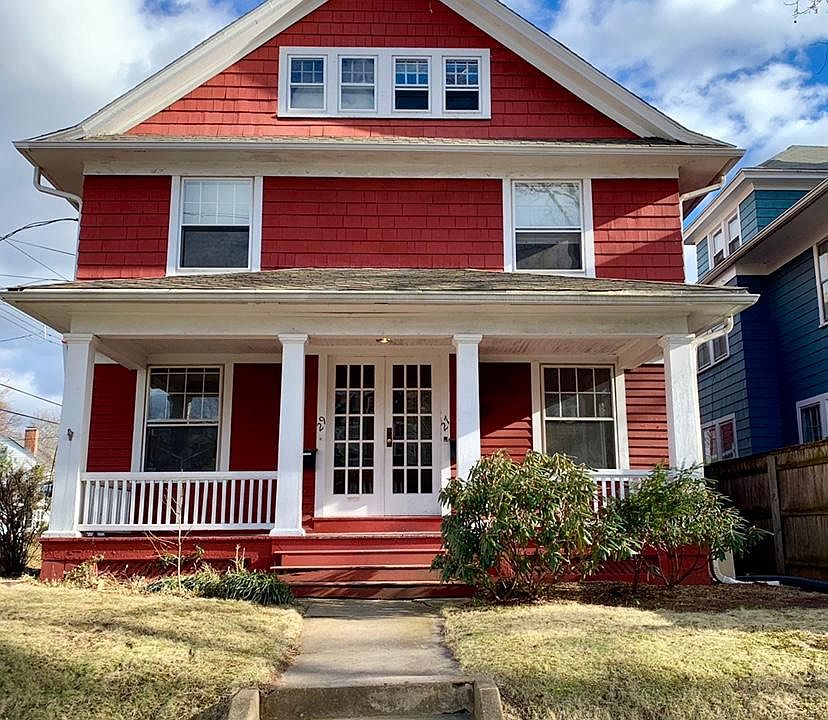 1st image of 29 W Rock Ave