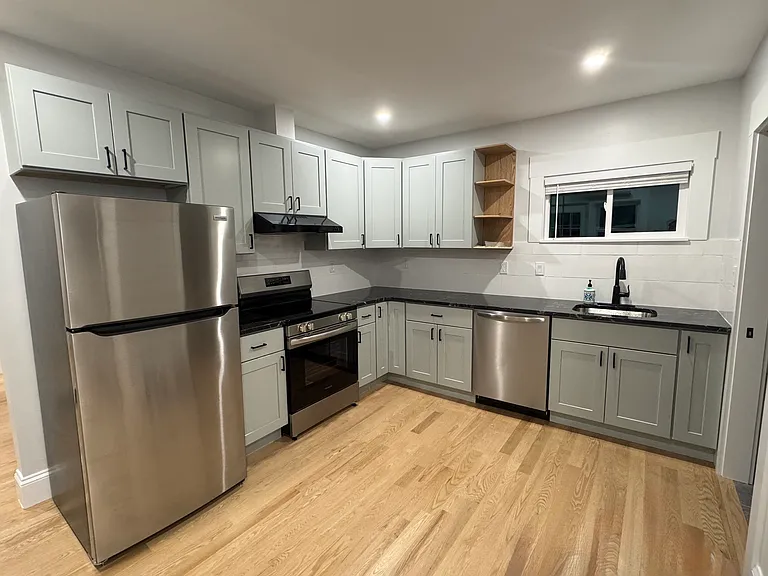 6 Alston St #2 — Photo 6