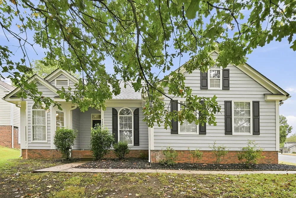 3 bed, 2.0 bath, 1477 sqft, $1,955 — Photo 1