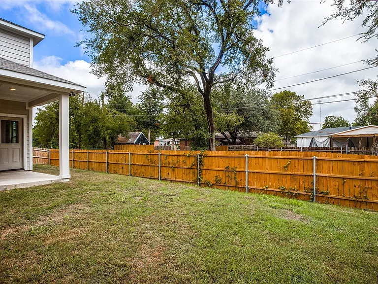 134 Canales Cir — Photo 22