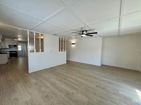4th image of 202 E San Emidio St