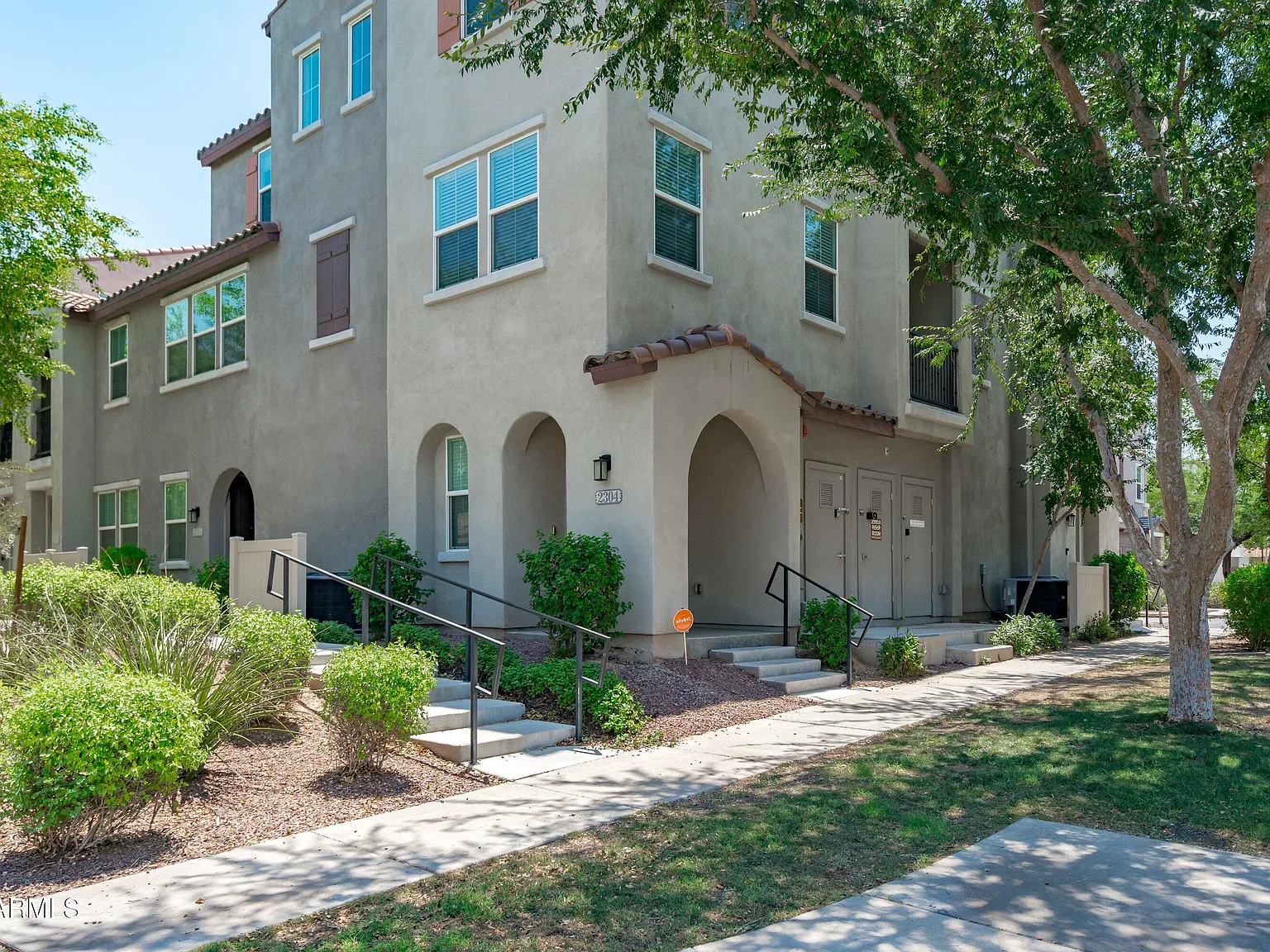 2 bed, 2.5 bath, 1314 sqft, $1,700 — Photo 4