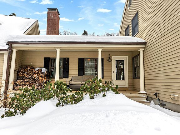 3rd image of 1481 Bennington Road