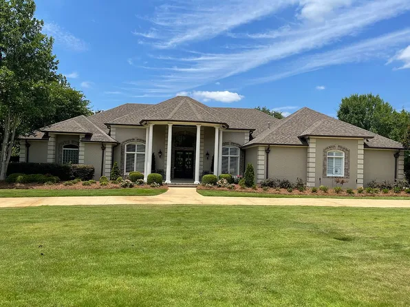 1686 Sunflower Cir, Tupelo, MS 38801