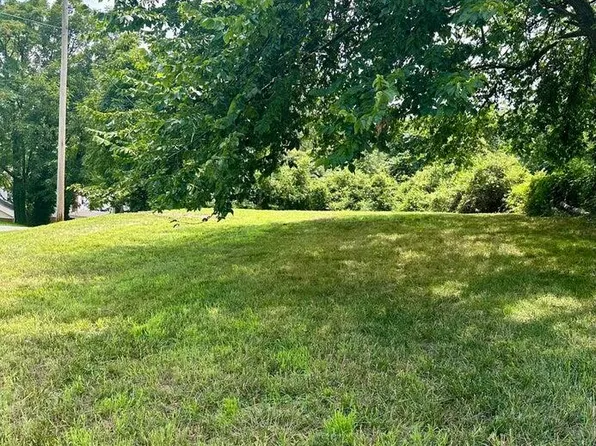 202 Patton Ave NW #E, Roanoke, VA 24016