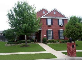 8412 Grand View Dr, North Richland Hills, TX 76180