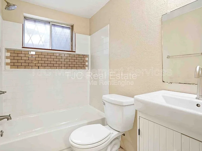 27 S Sherman St #101 — Photo 11
