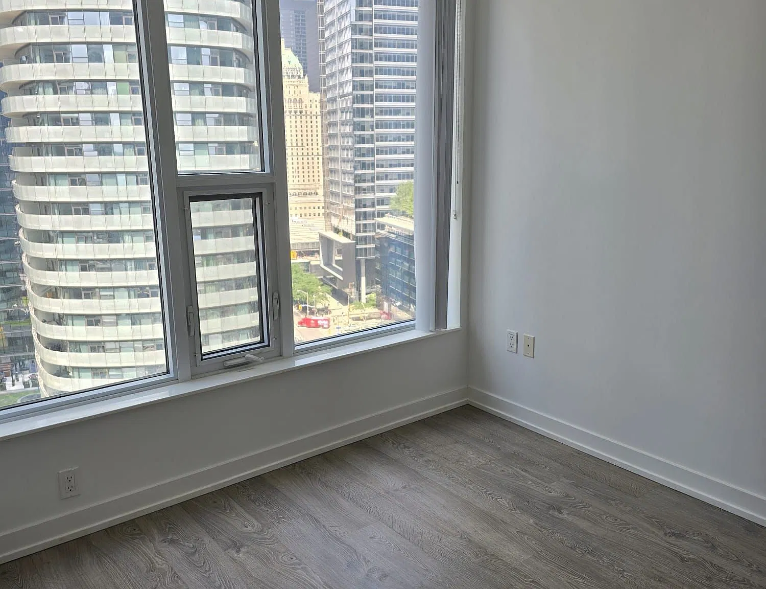 2 bed, $2,450 — Photo 4