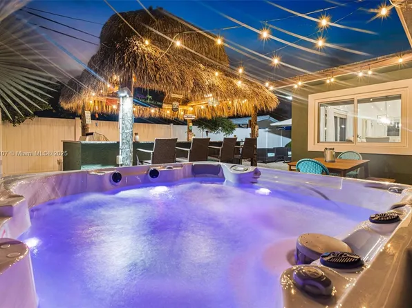 2580 SE 2nd Ct, Pompano Beach, FL 33062