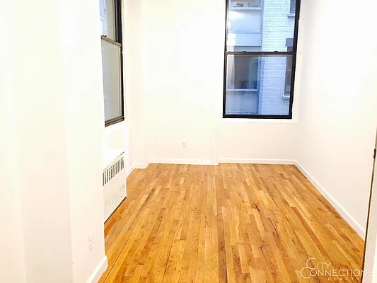 Rented by City Connections Realty | media 16