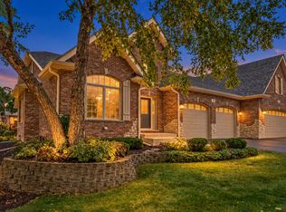 701 Kelly Ct, Roselle, IL 60172