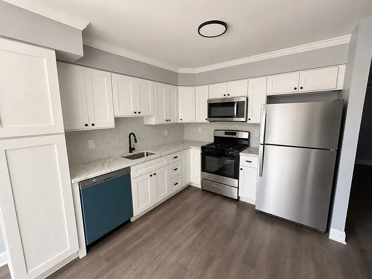 272 Sequoia Dr — Photo 2