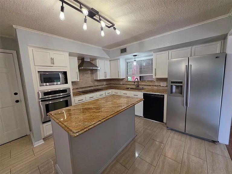 19507 Oak Station Dr — Photo 23