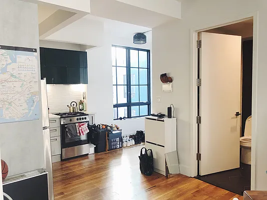 Rented by Manhattan Management LLC | media 57